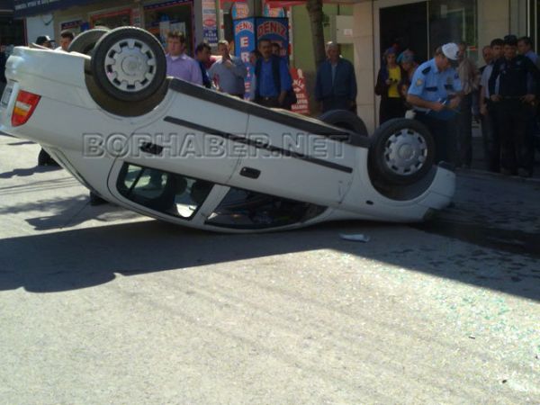 Bor şehir merkezinde kaza