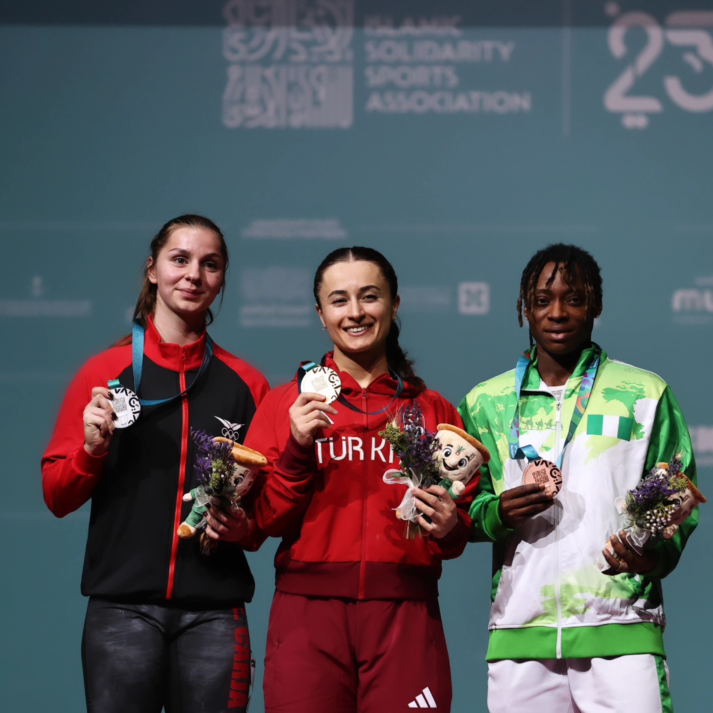 560574788 1389308679862444 8698941503668249900 N