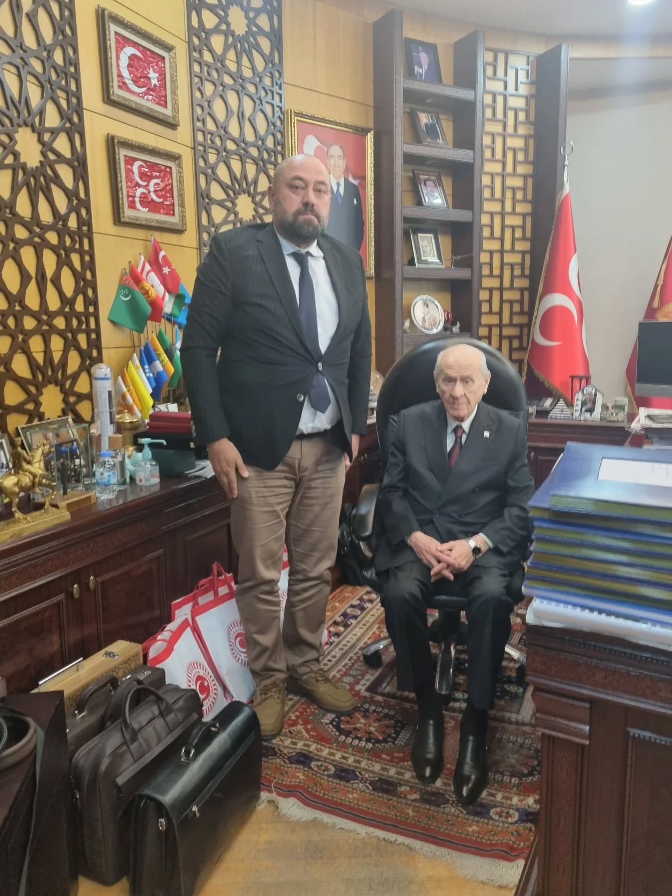 574206522 18294281131258228 18834335509317737 N