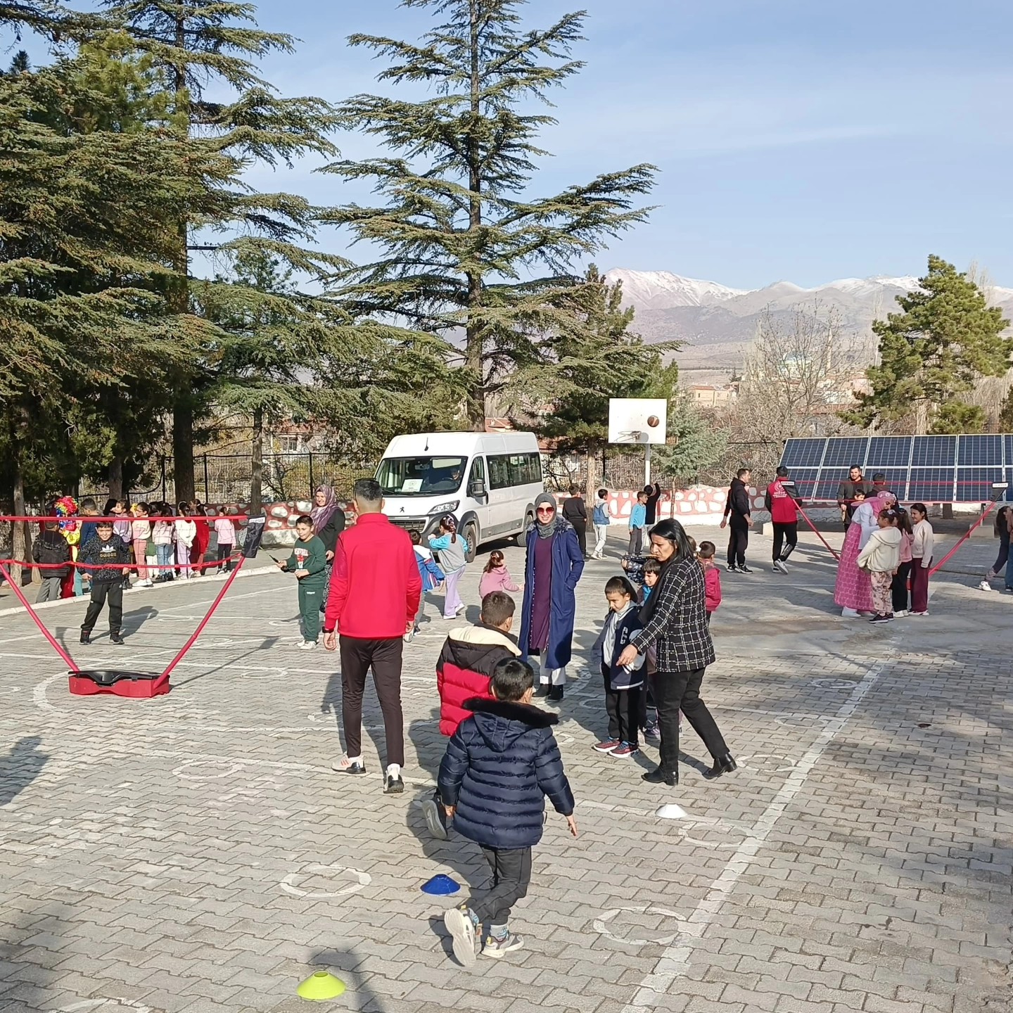 593587348 1411048431021802 4251564795423756159 N