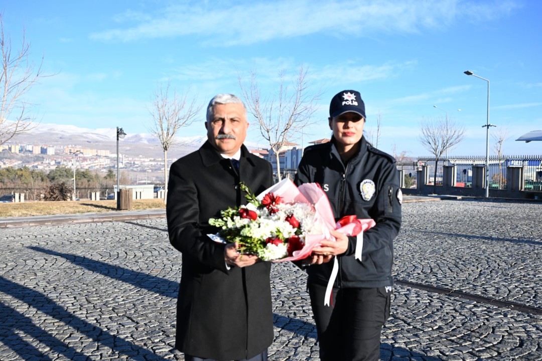 16916 G M C I N7B A A A78P S