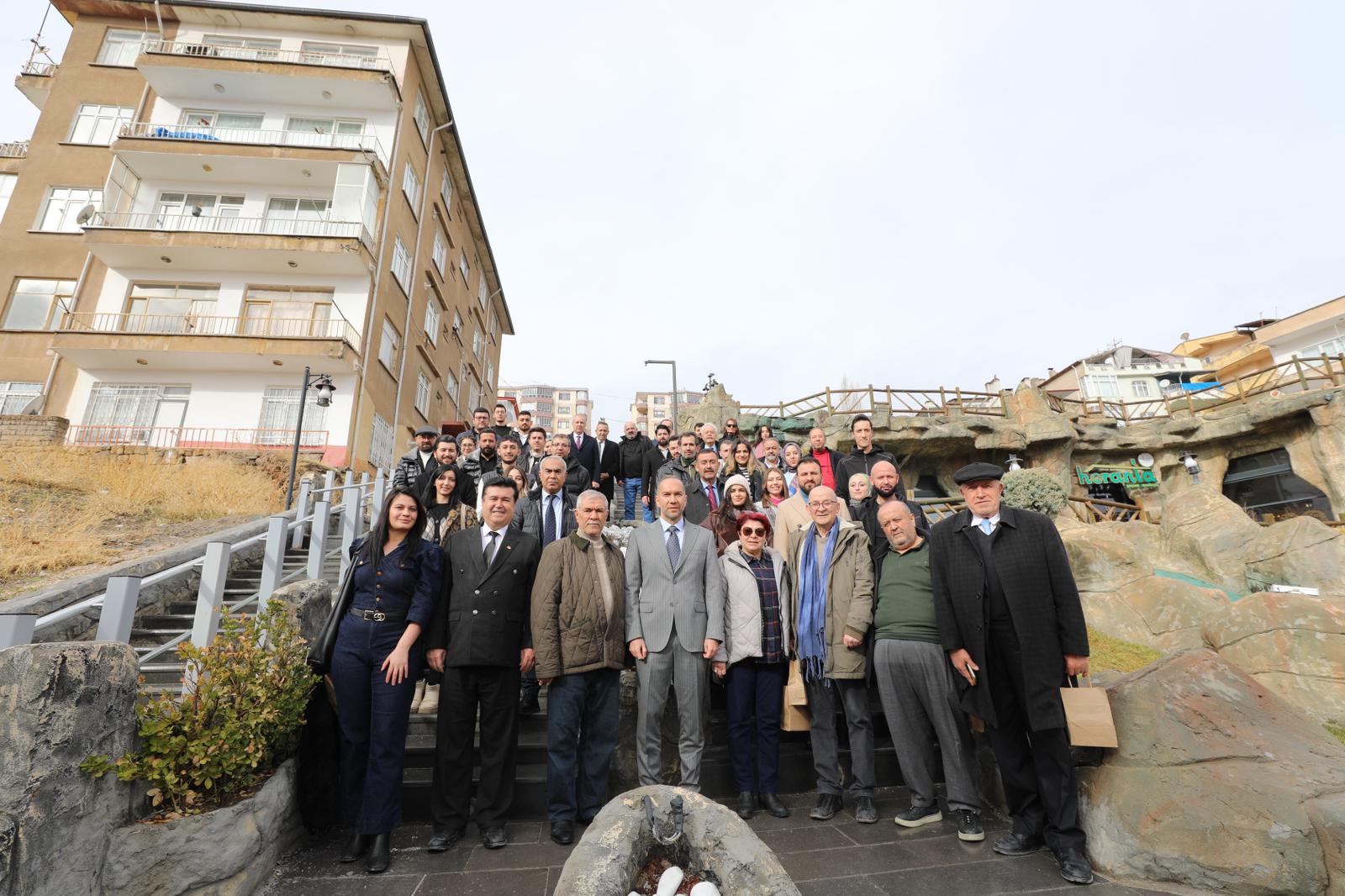 51B75133 D98E 45Ed Ab87 Eaf8799A6667