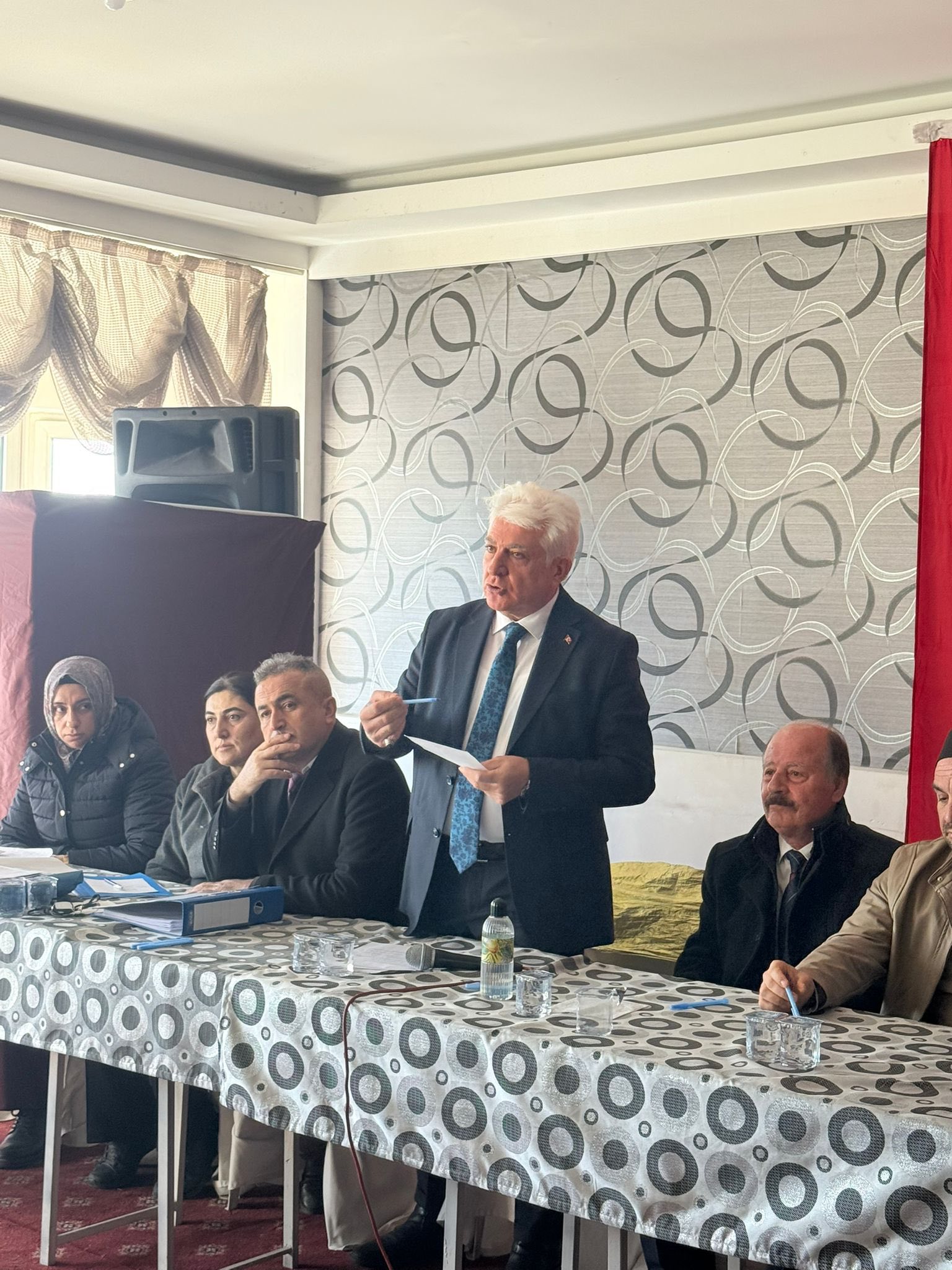 607696678 4480836558815860 4341937678634511082 N