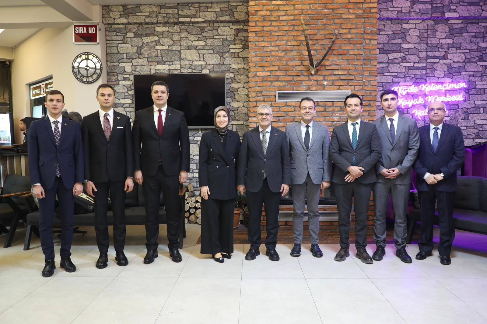 613785667 1176459591341162 2254751498962354470 N