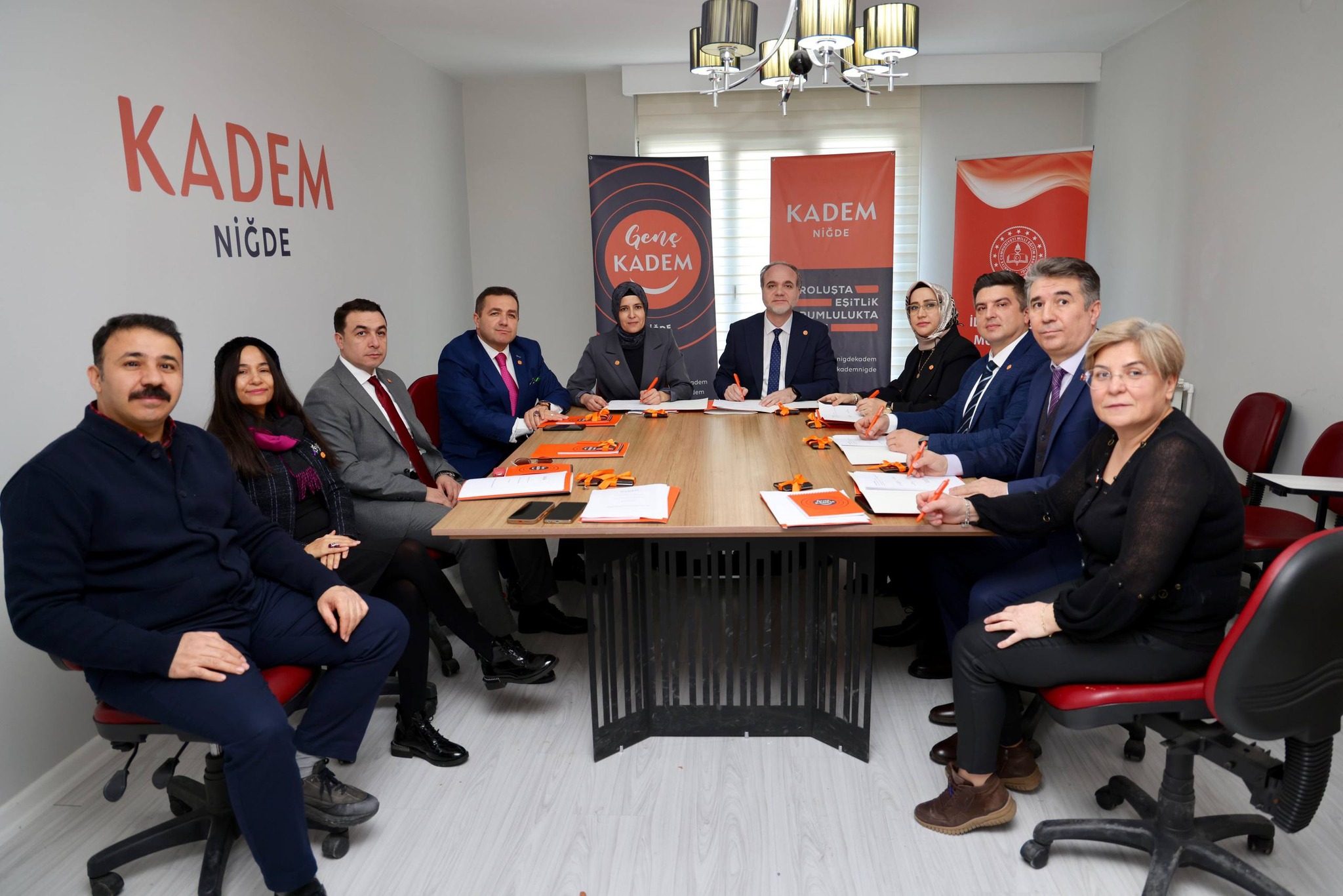 615771911 900103482715367 5371206528724890313 N