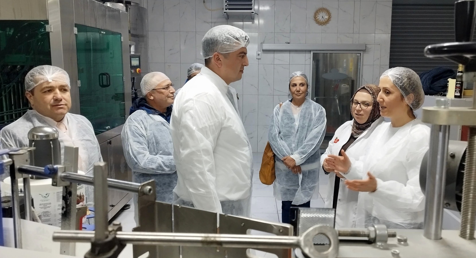 623286254 1218538513717600 8579703292824880387 N