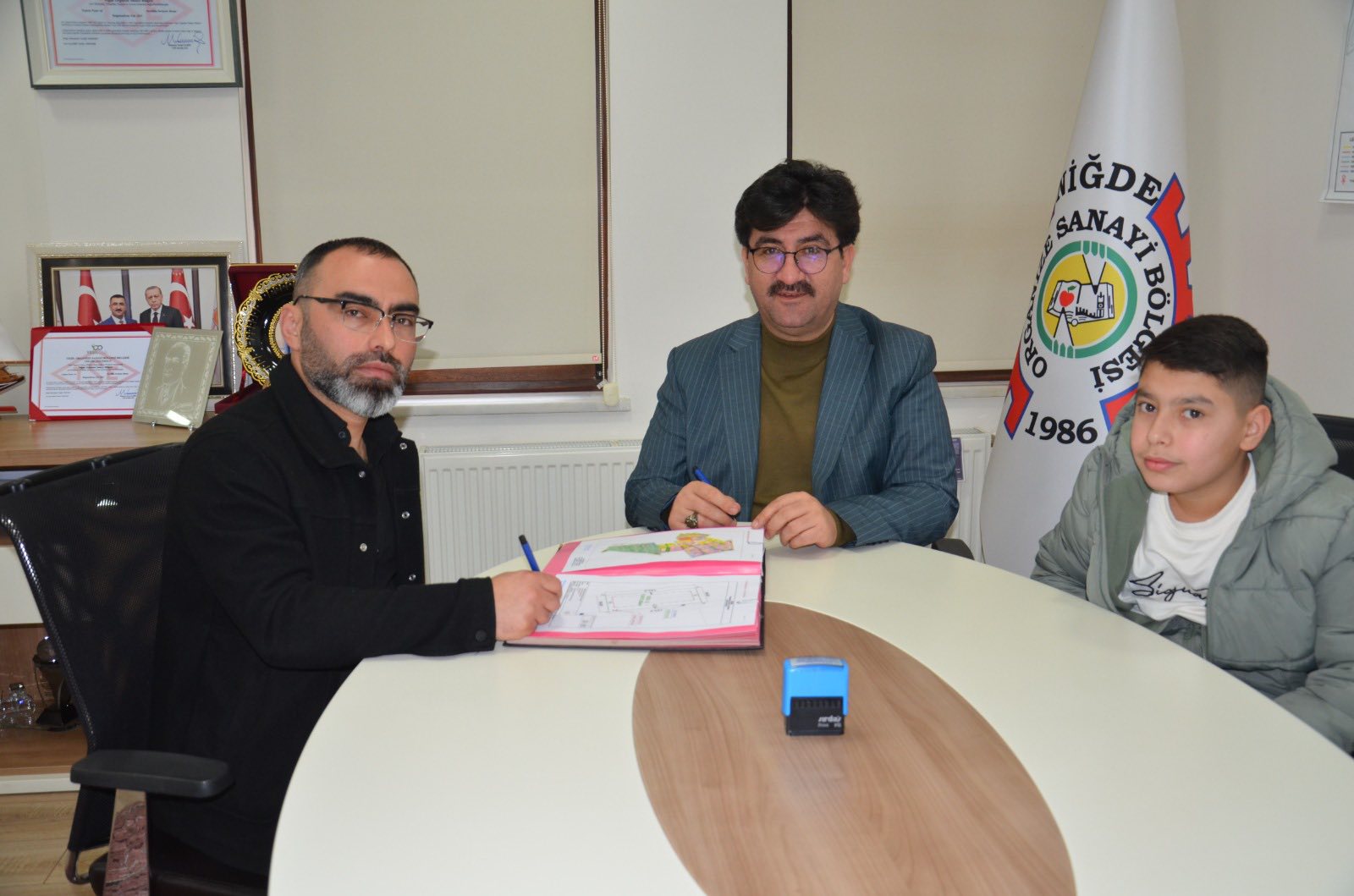 629213408 10164170876768770 9012851453509611815 N