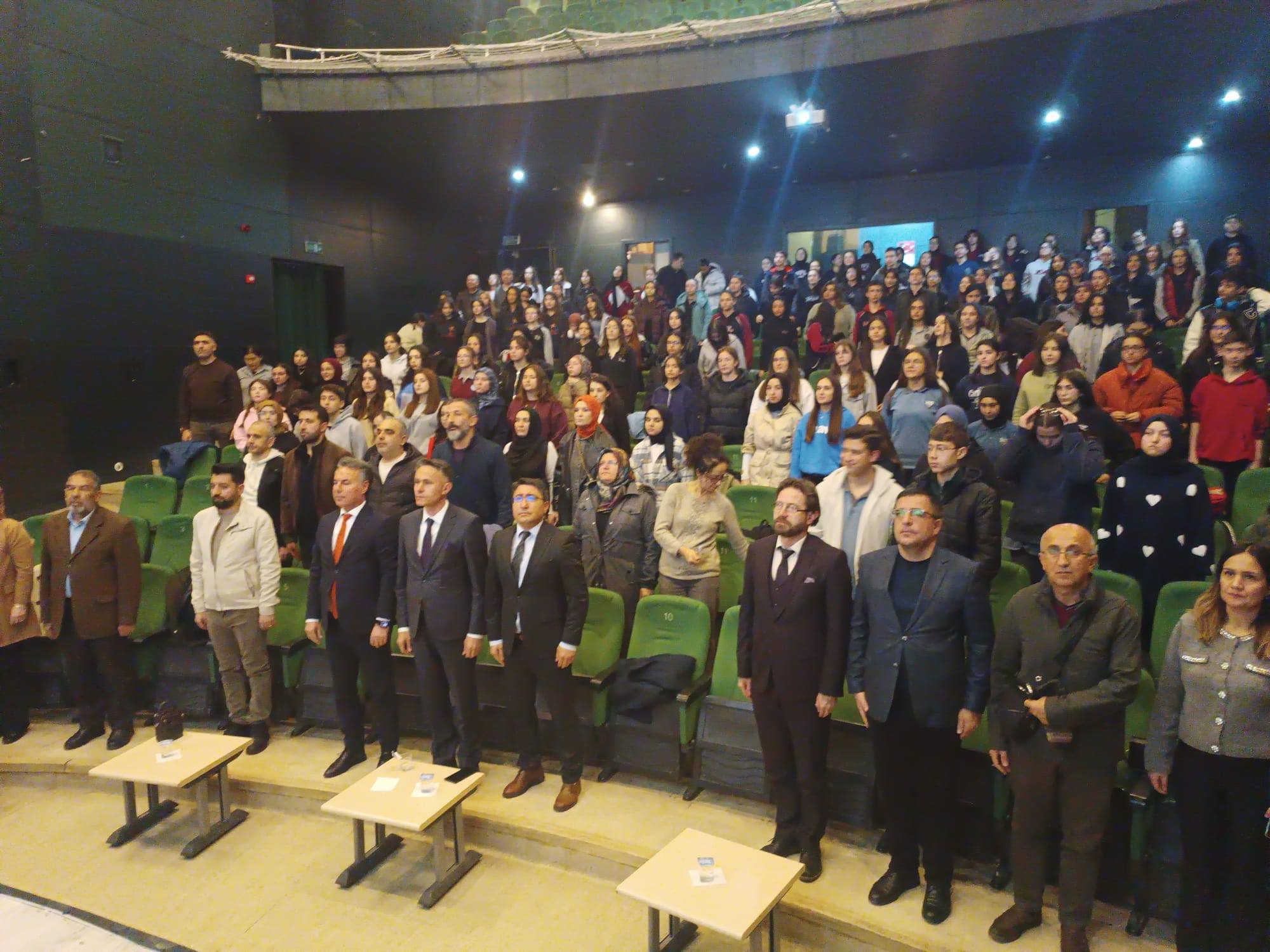 637672813 924559870269728 4101652110901542344 N