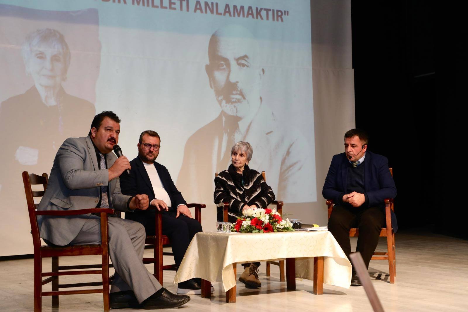 Mehmet Akif Ersoy’un Torunu, Dedesini Niğde’de Anlattı