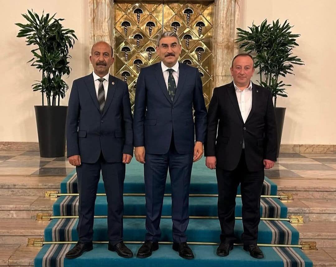 Bozköy'ün CHP'li Belediye Başkanı Ak Parti'ye Katılıyor