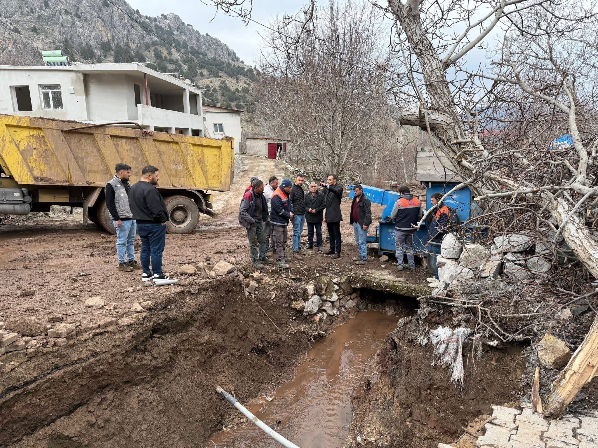 Yelatan Köyünde Yağış Sonrası Hasar İncelemesi Yapıldı