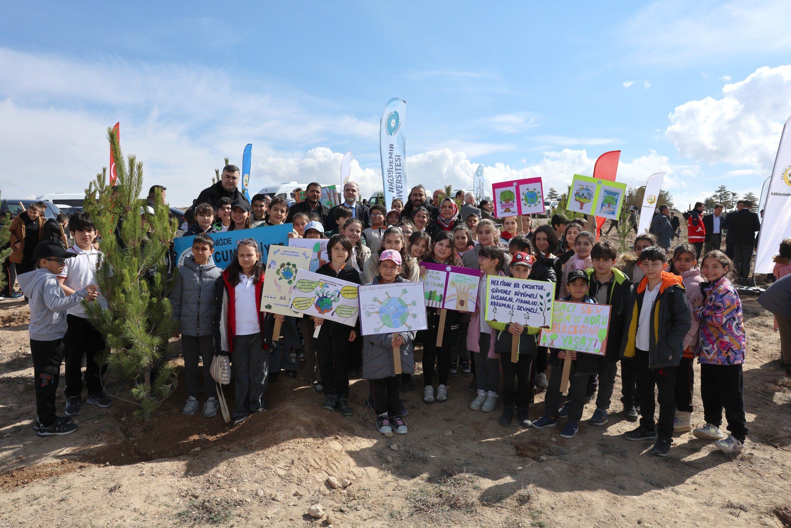 NÖHÜ’de “Bal Ormanı” Projesinin 5. Etap Ağaç Dikimi Gerçekleştirildi