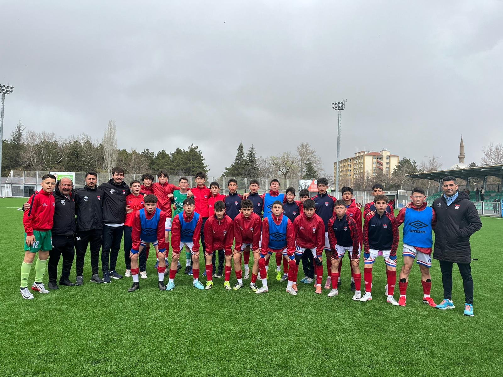Niğde Belediyespor U14 Takımı Play-Off Yolunda