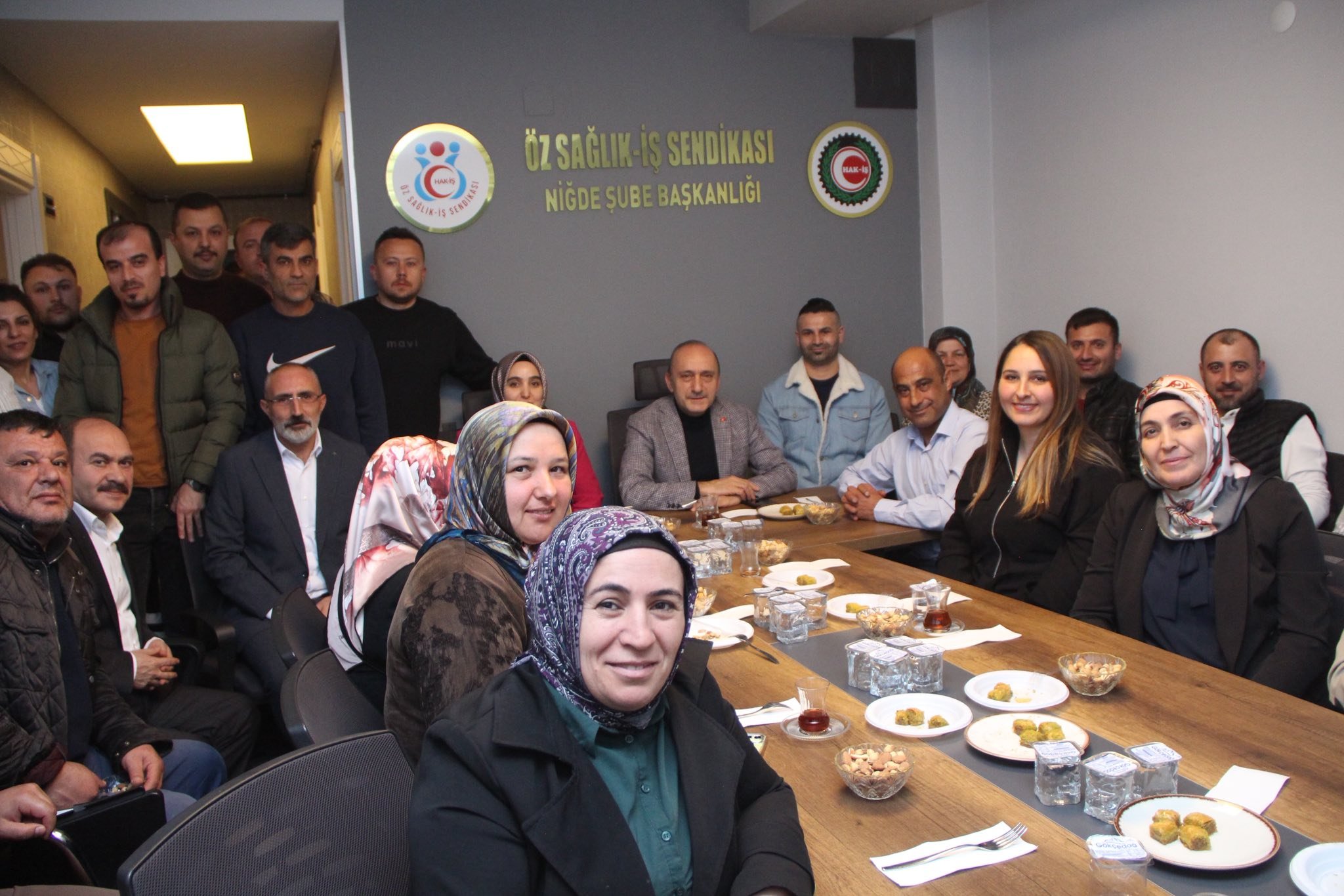 662583612 2041425286794900 8357786543013249567 N