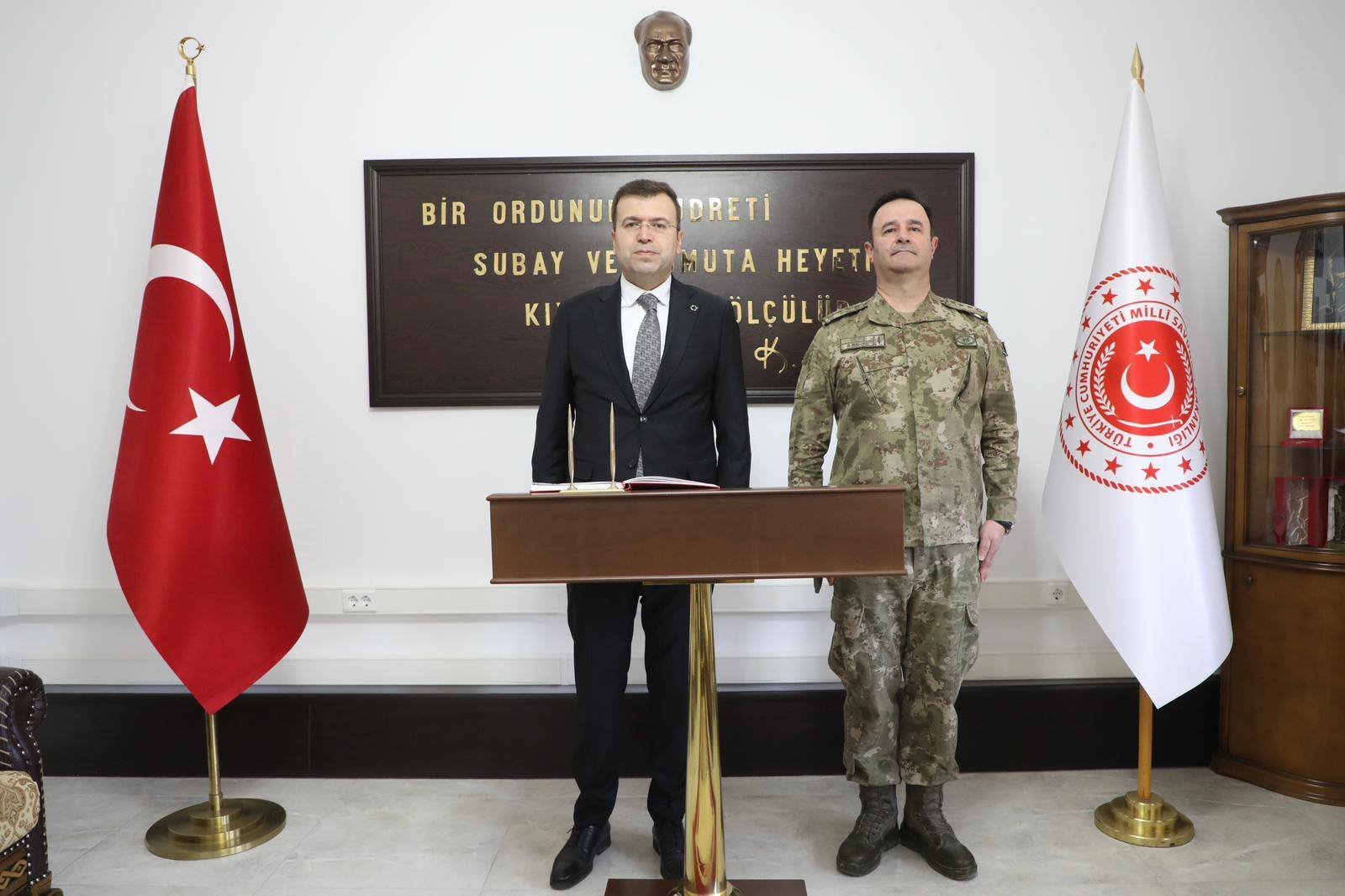 681401735 1263308472656273 3437287036521955469 N