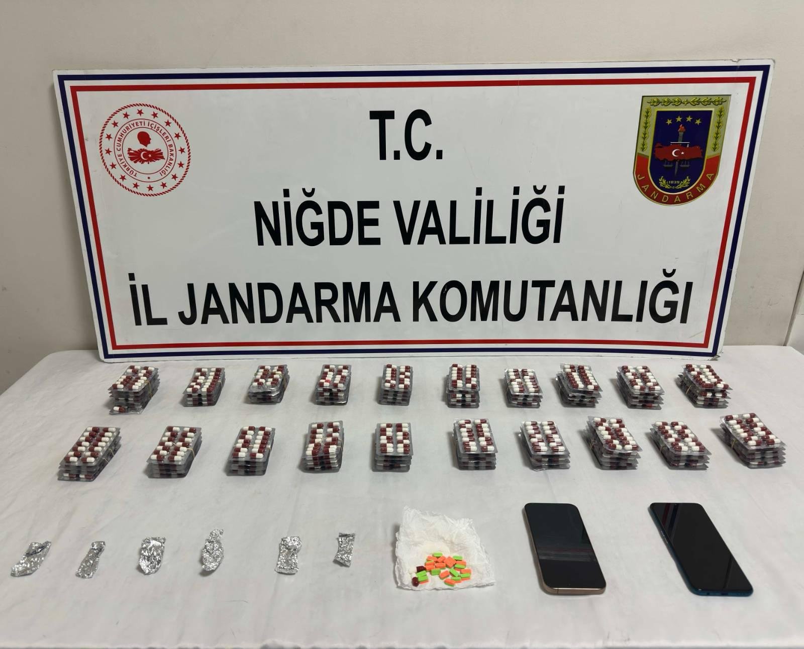 Bor’da Operasyon: Çok Sayıda Madde Ele Geçirildi