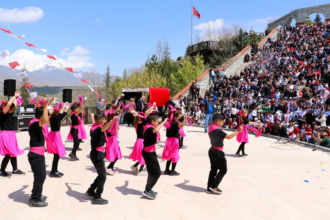 Çocuklar, Bugün Çok Güzeldiniz.😊Neşenizle, Enerjinizle Hepimize Bayramı Doyasıya Yaşattınız.i̇y (5)