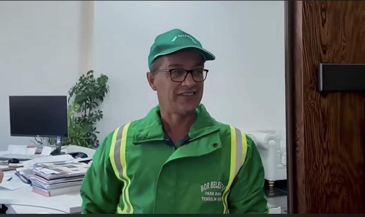 Bor Belediye Personeli Evinde Ö,lü Bulundu