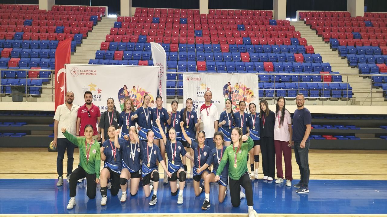 ANALİG Hentbol Müsabakalarında Türkiye Finalistleri Belli Oldu