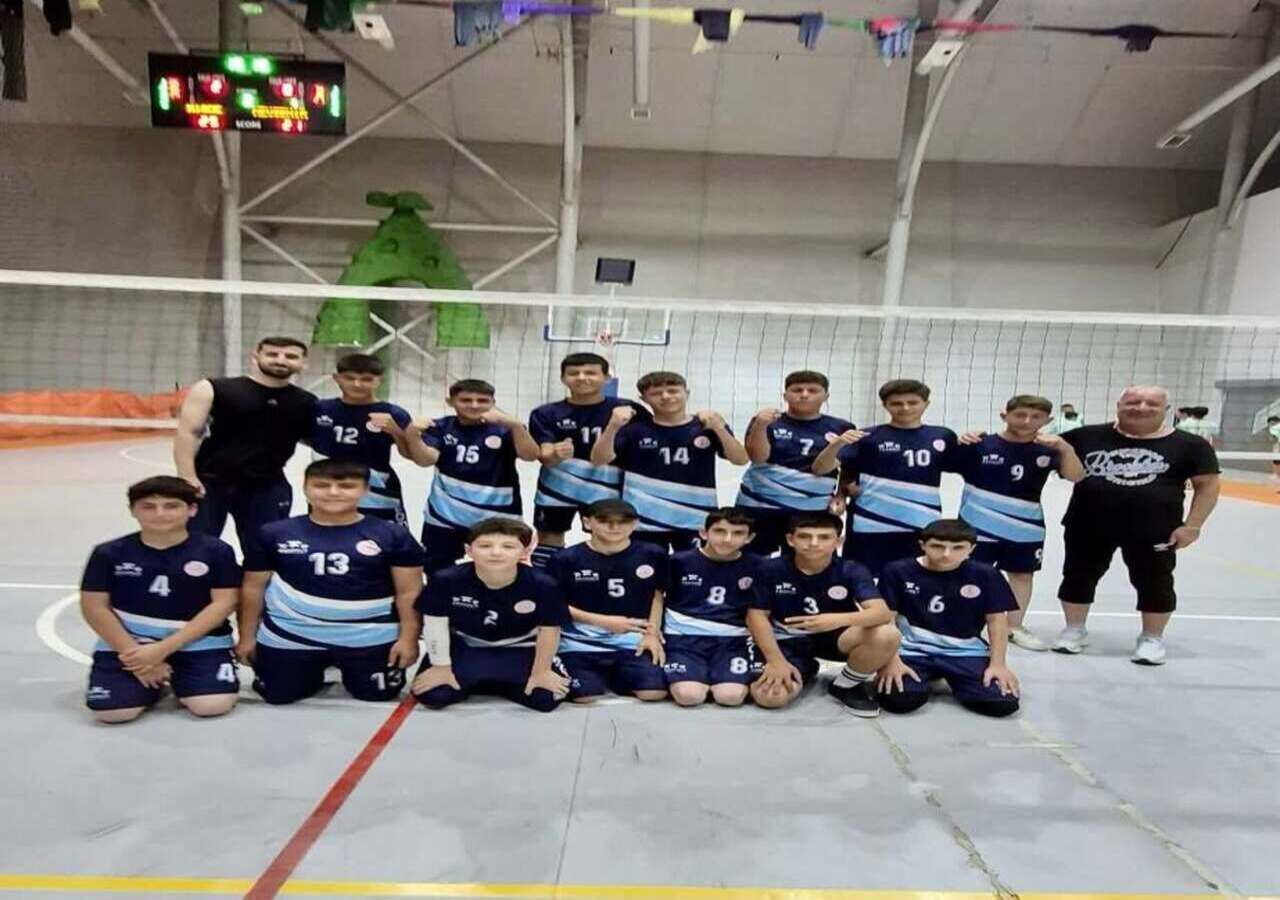 ANALİG Erkek Voleybol Takımı Grubunu İkinci Tamamladı