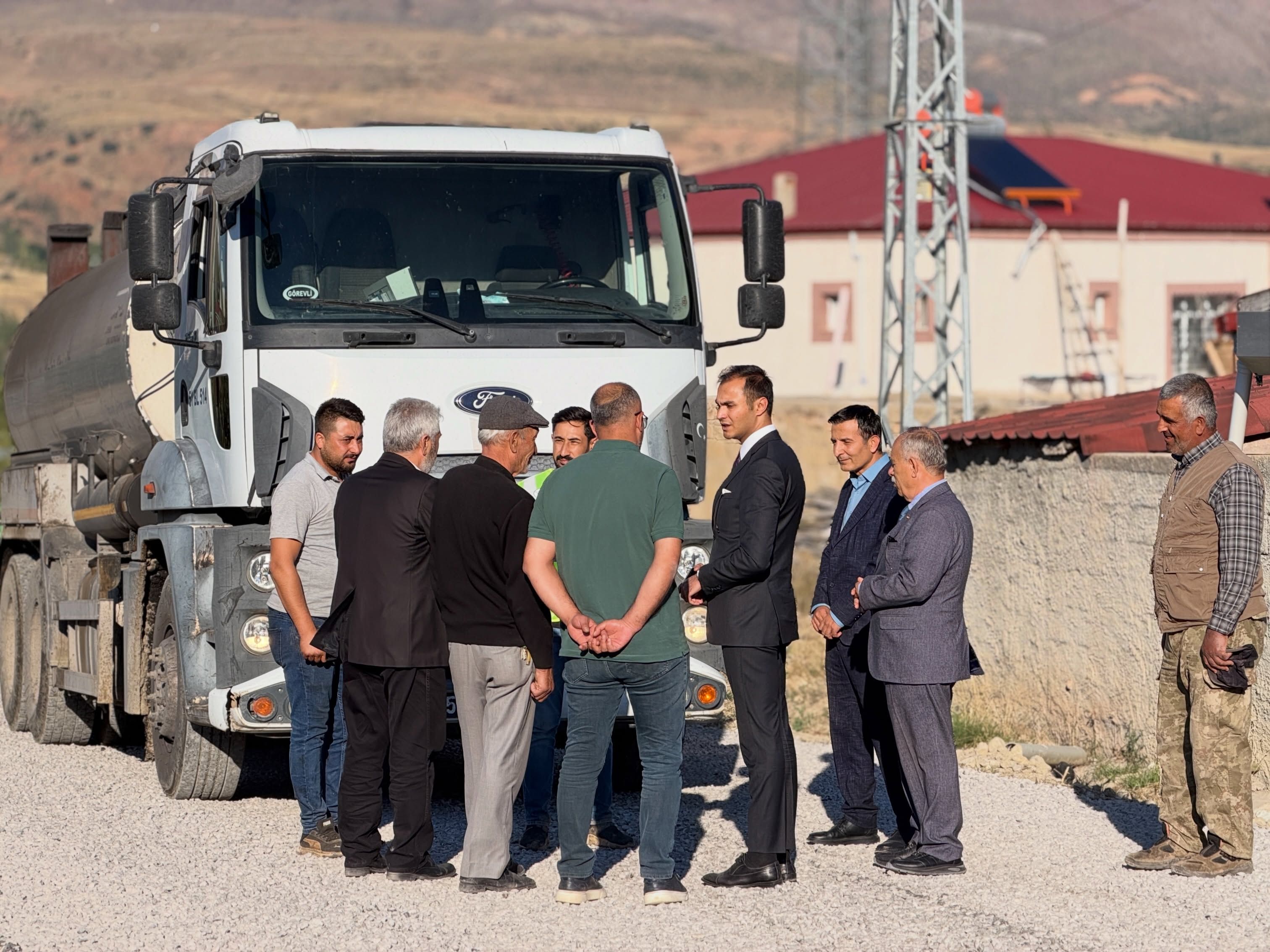 Bademdere Köyü’nde Asfalt Çalışmaları Sürüyor