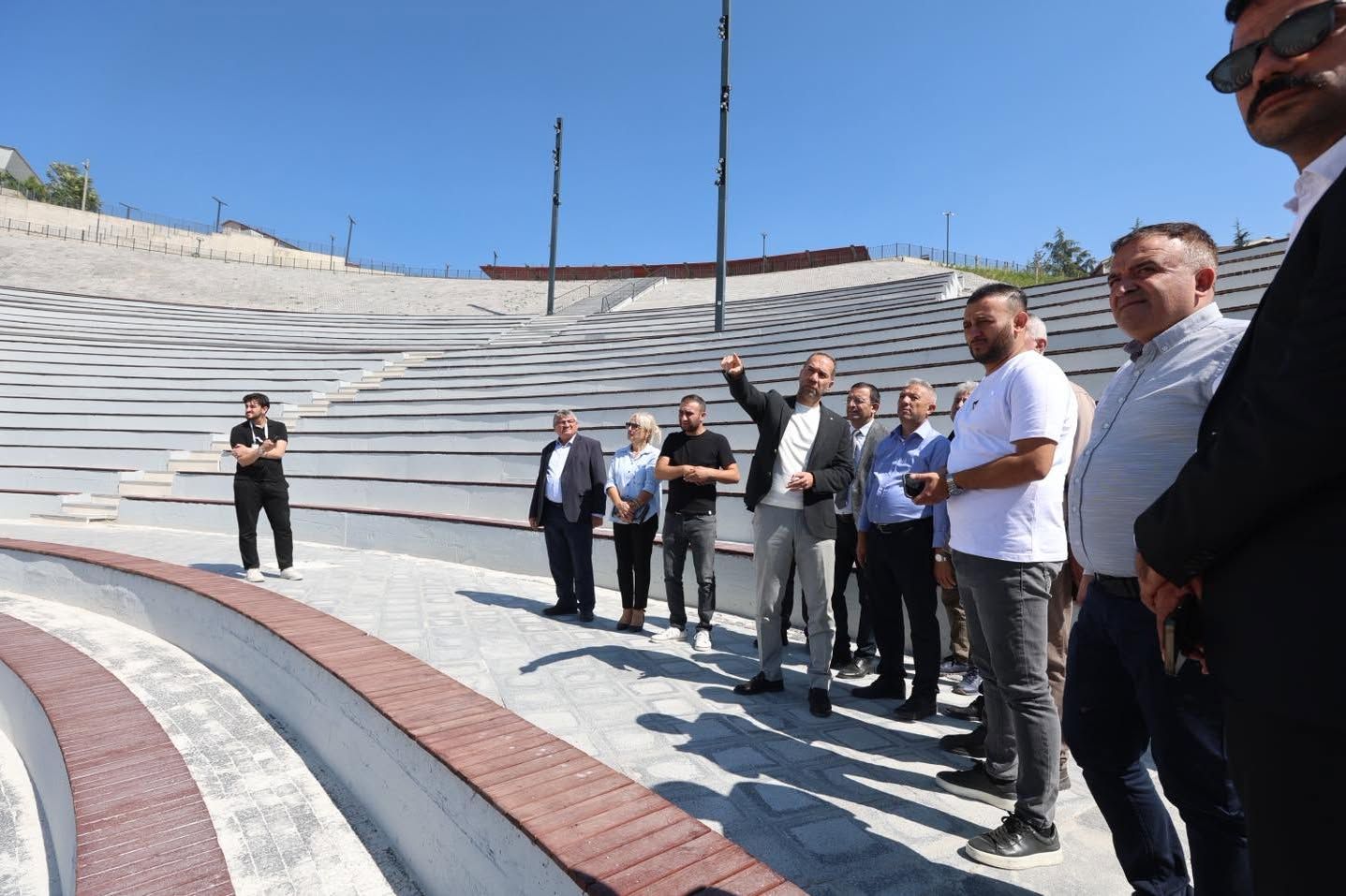 Başkan Özdemir Ve Meclis Üyelerinden Niğde’ye Değer Katan Tesislere İnceleme