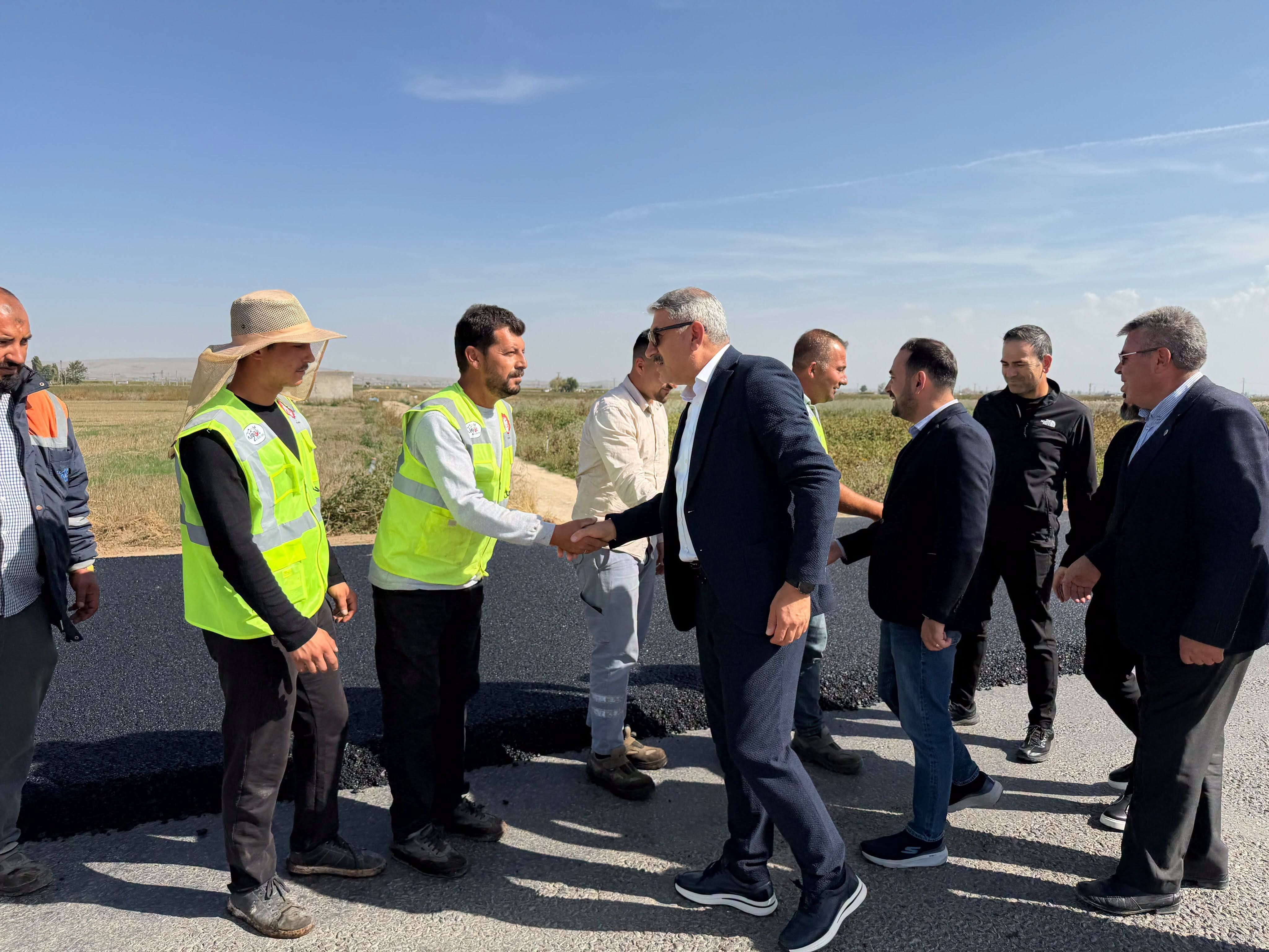 Niğde’de Asfalt Çalışmaları Sürüyor