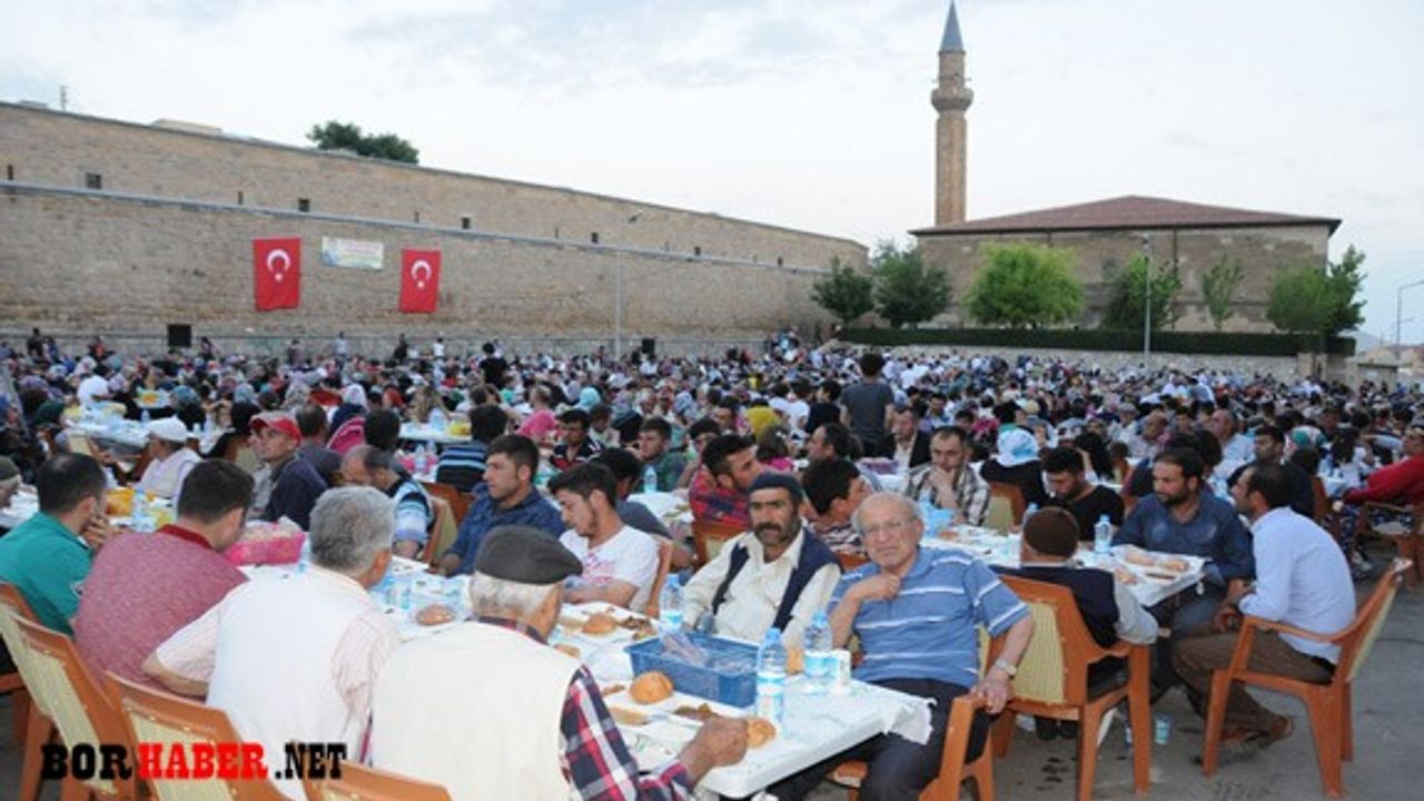 Niğde Belediyesi Ramazan Geleneğinde Gönülleri Kazandı