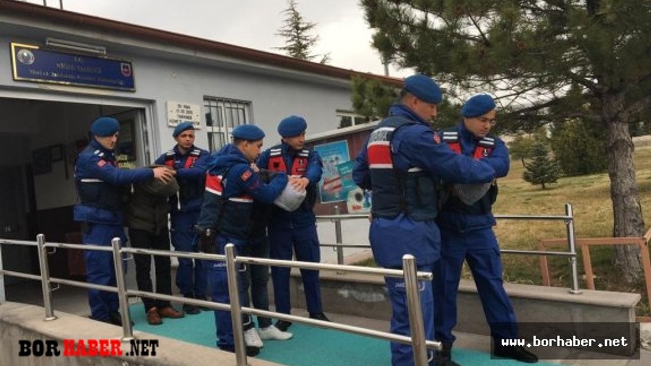 Jandarma dolandırıcıları özel ekiple kıskıvrak yakaladı