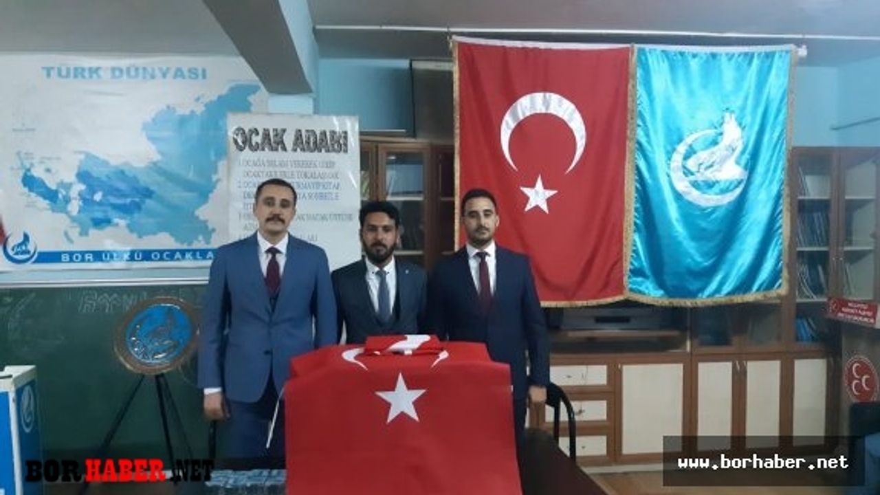 Bor Ülkü Ocakları‘nda Bayrak Değişimi