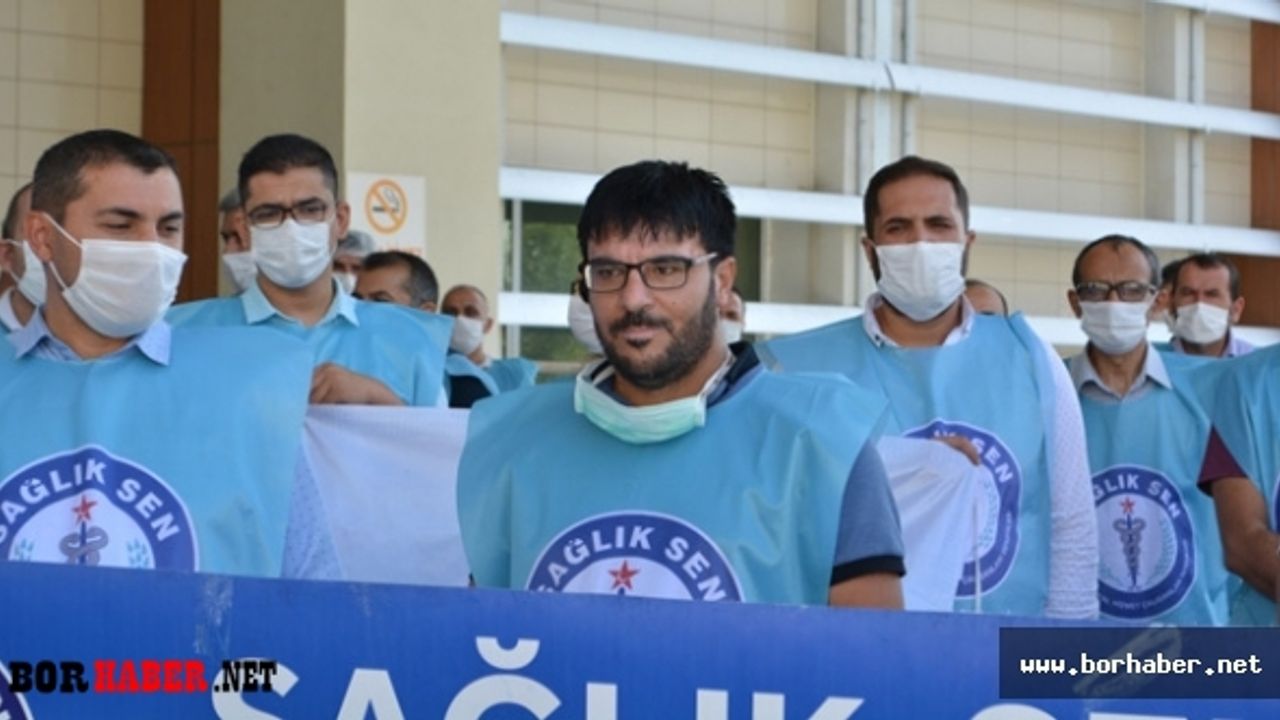 Sağlıkçılar Alın Terlerinin Hakkını İstiyorlar