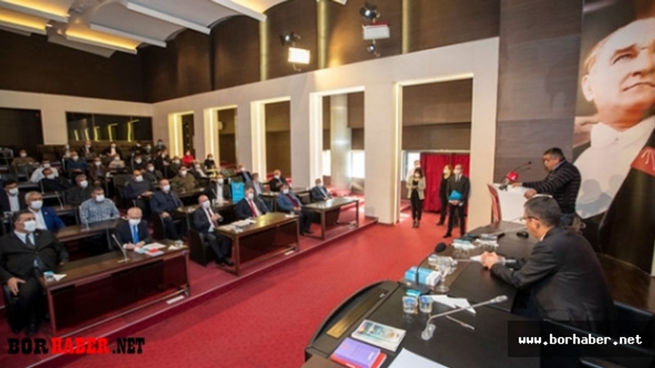Niğdeli  Çiftçiler  CHP Genel Merkezinde Çare Arıyor