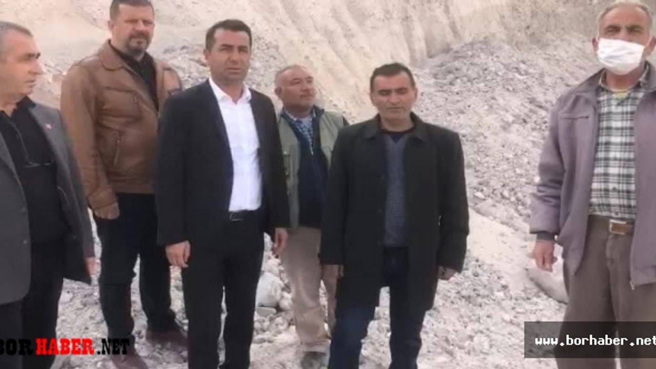 MHP'li Meclis Üyeleri AKP'li Belediye Başkanını Yolsuzlukla Suçladı
