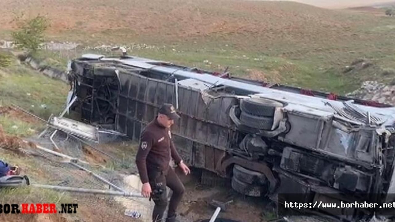 Ak Parti şöleninden dönen otobüs kaza yaptı 3 ölü, 41 yaralı