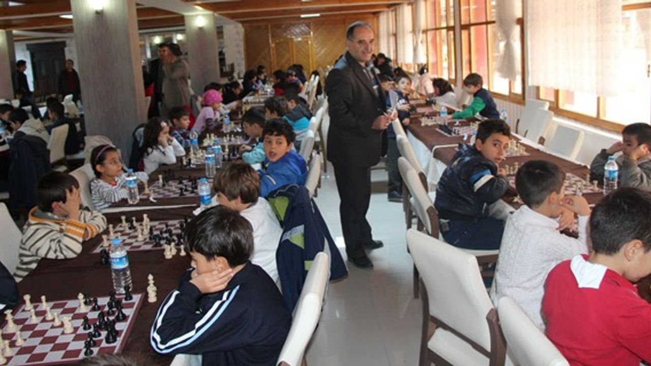 5 Şubat Satranç Turnuvası yapıldı