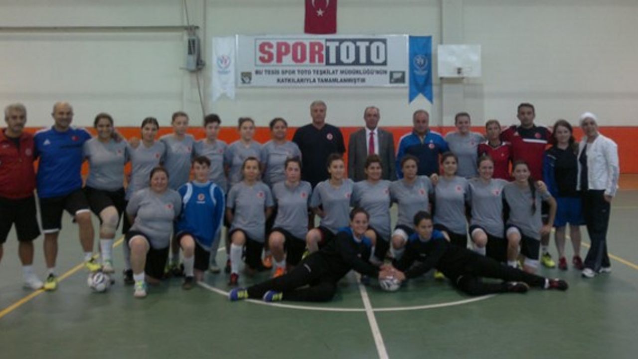 İşitme Engelli Futsal Milli Takımı Niğde’de