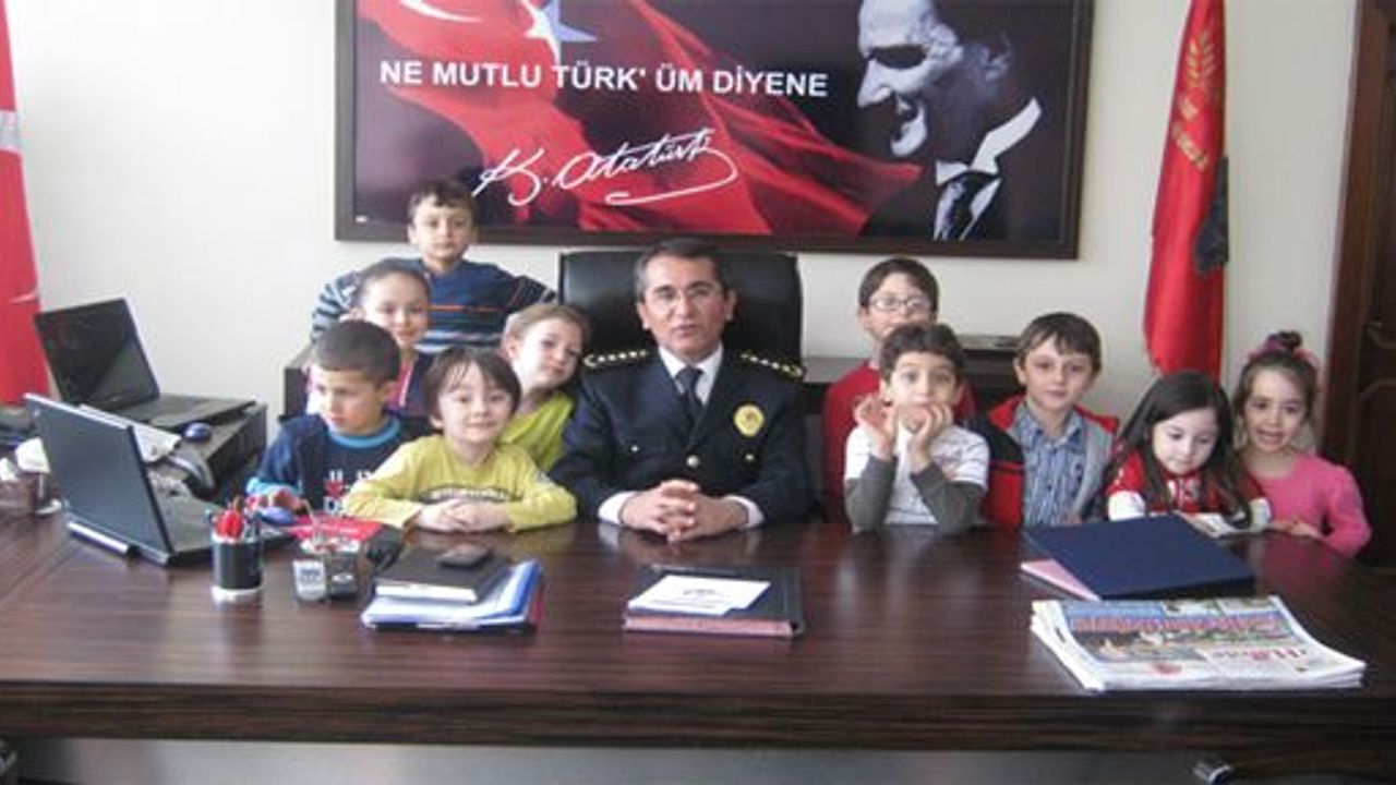 Suman Kreş’in Miniklerinden  Polis Amcalarına ziyaret