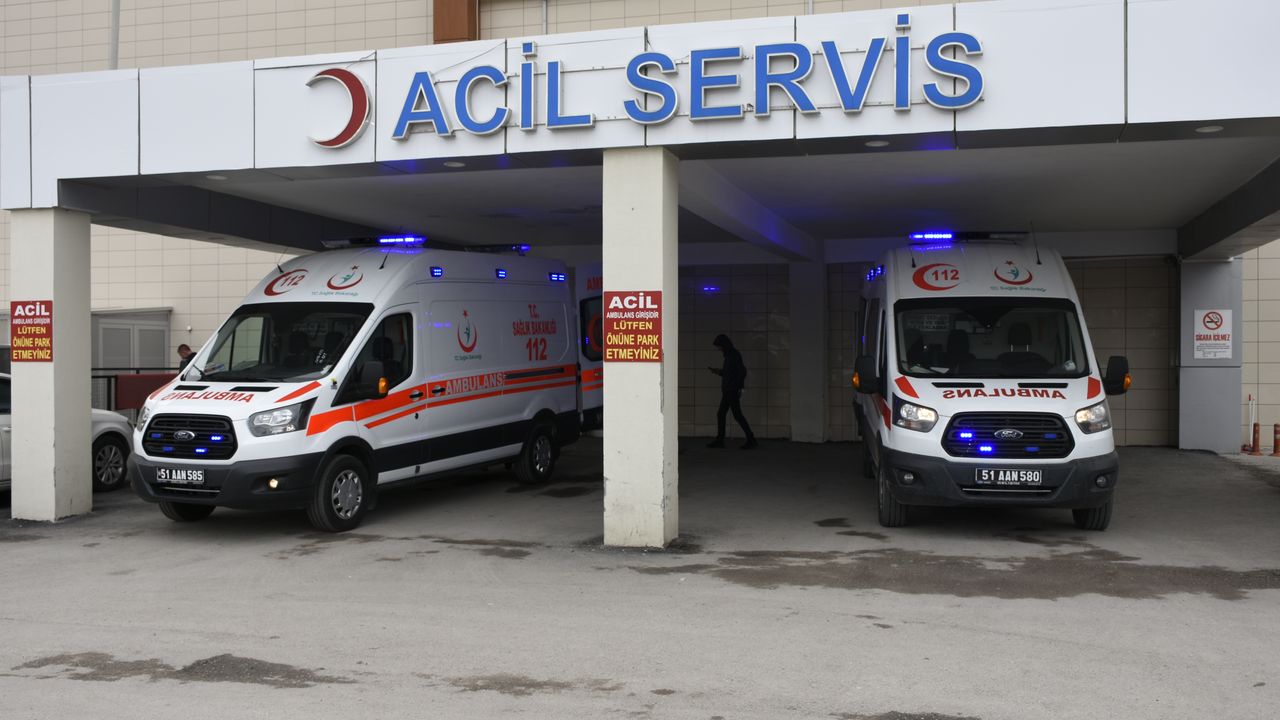 Ankara-Niğde Otoyolunda trafik kazası, 1 ölü 4 yaralı