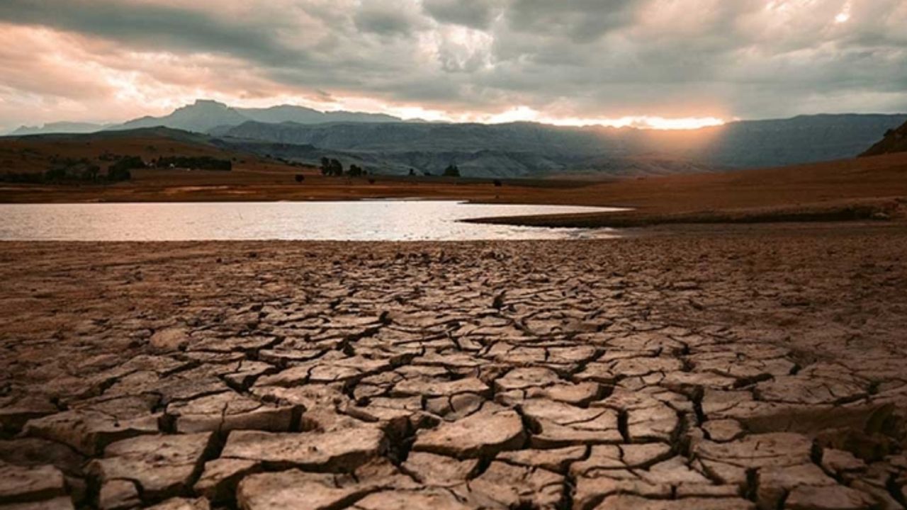 Ülkemizde, su kaynaklarından 19,2 milyar m3 su çekildi.
