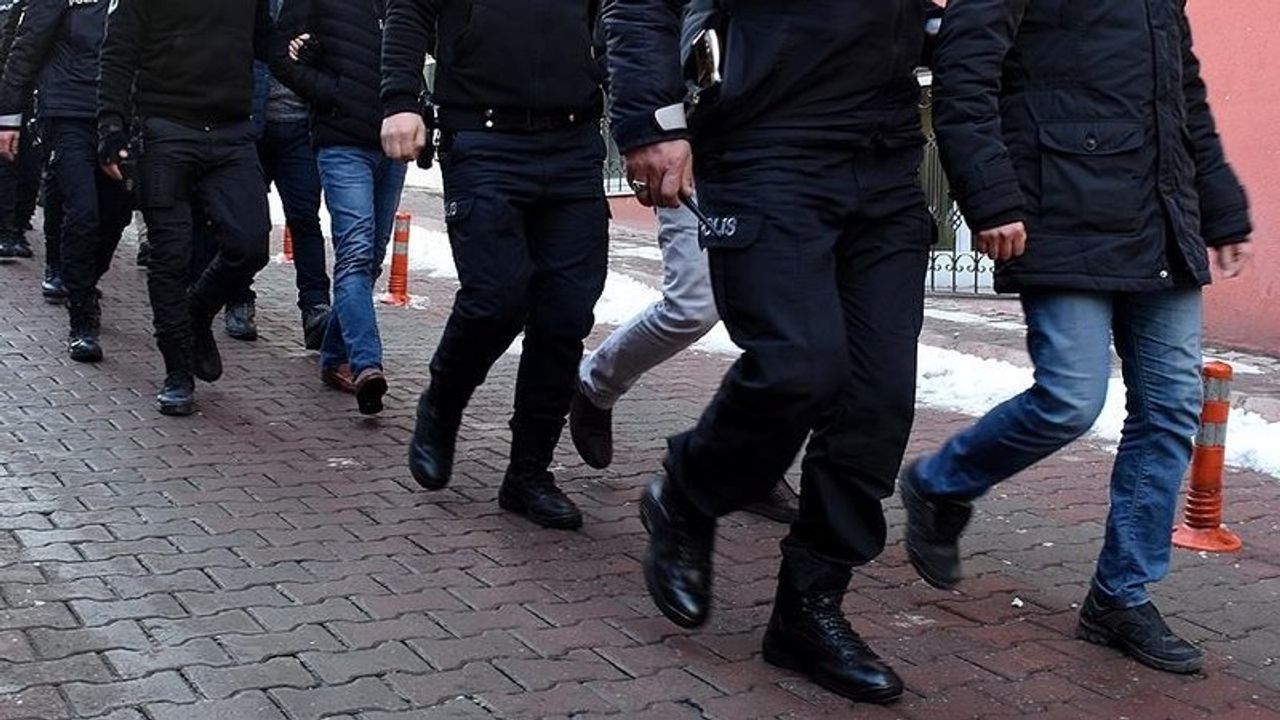 Altunhisar'da Kesinleşmiş hapis cezası bulunan 9 kişi yakalandı