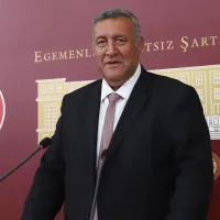 SİYASET