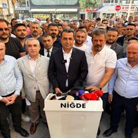 SİYASET