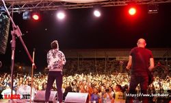 Borlular Konsere Doydu...  Son Gün İzmir Marşı Coşkusu