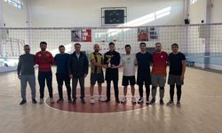 Altunhisar'da Voleybol Turnuvası Tamamlandı