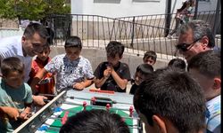 Karakapı Kasabasında Çocuklar Doyasıya Eğlendi