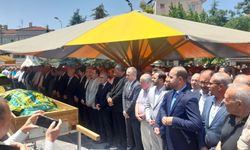 Ömer Fethi Gürer'in annesinin cenaze töreni Niğde siyasetini bir araya getirdi.
