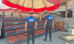 Niğde Belediyesi Hal Zabıta Ekipleri Salça Sezonunu Denetliyor