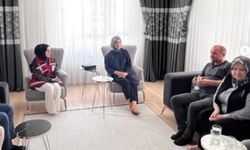 Vali Çelik’in Eşinden Koruyucu Ailelere Ziyaret