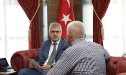 Vali Çelik, Halk Günü Toplantısında Vatandaşları Dinledi