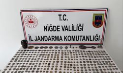 Niğde otogarında 334 parça tarihi eser ele geçirildi